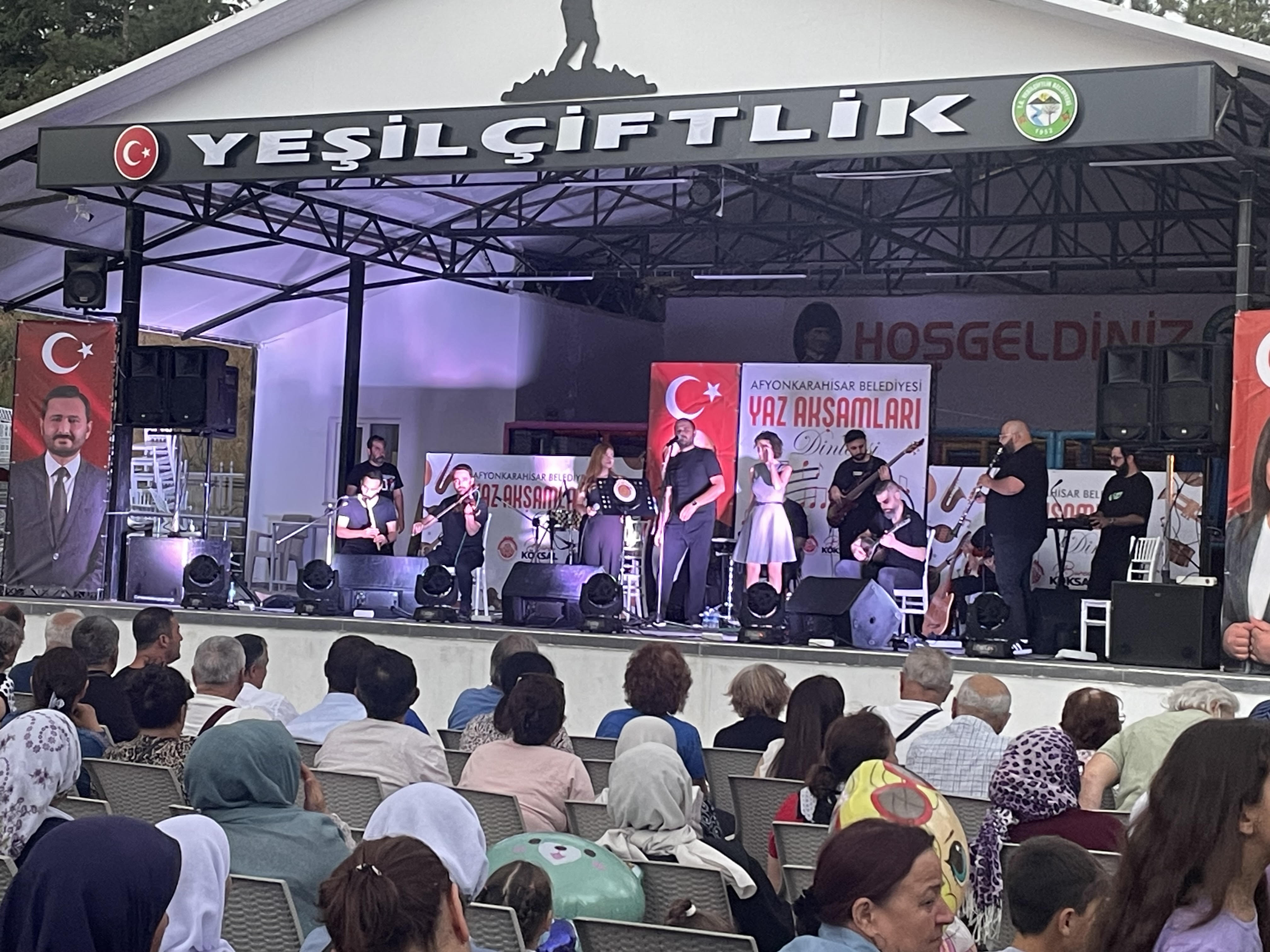 Yeşilçiftlik çiftçisine moral konseri