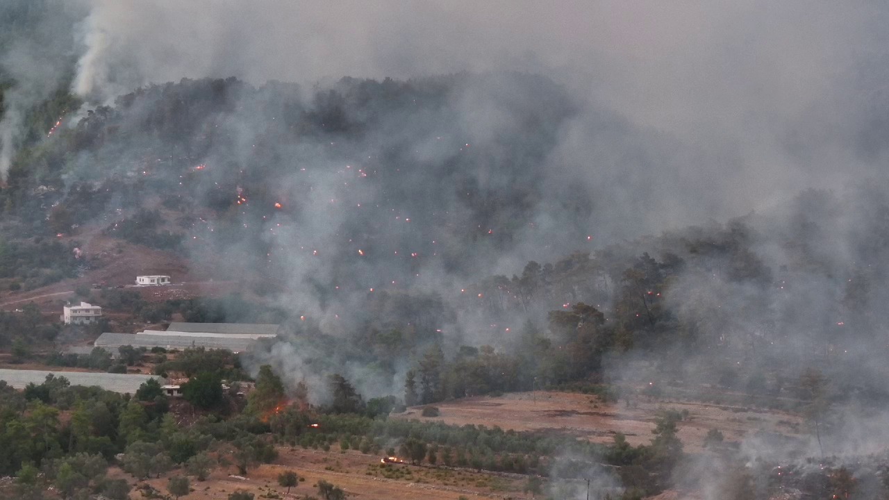 Meteoroloji'den sıcak, Bakan Yumaklı'dan yangın uyarısı