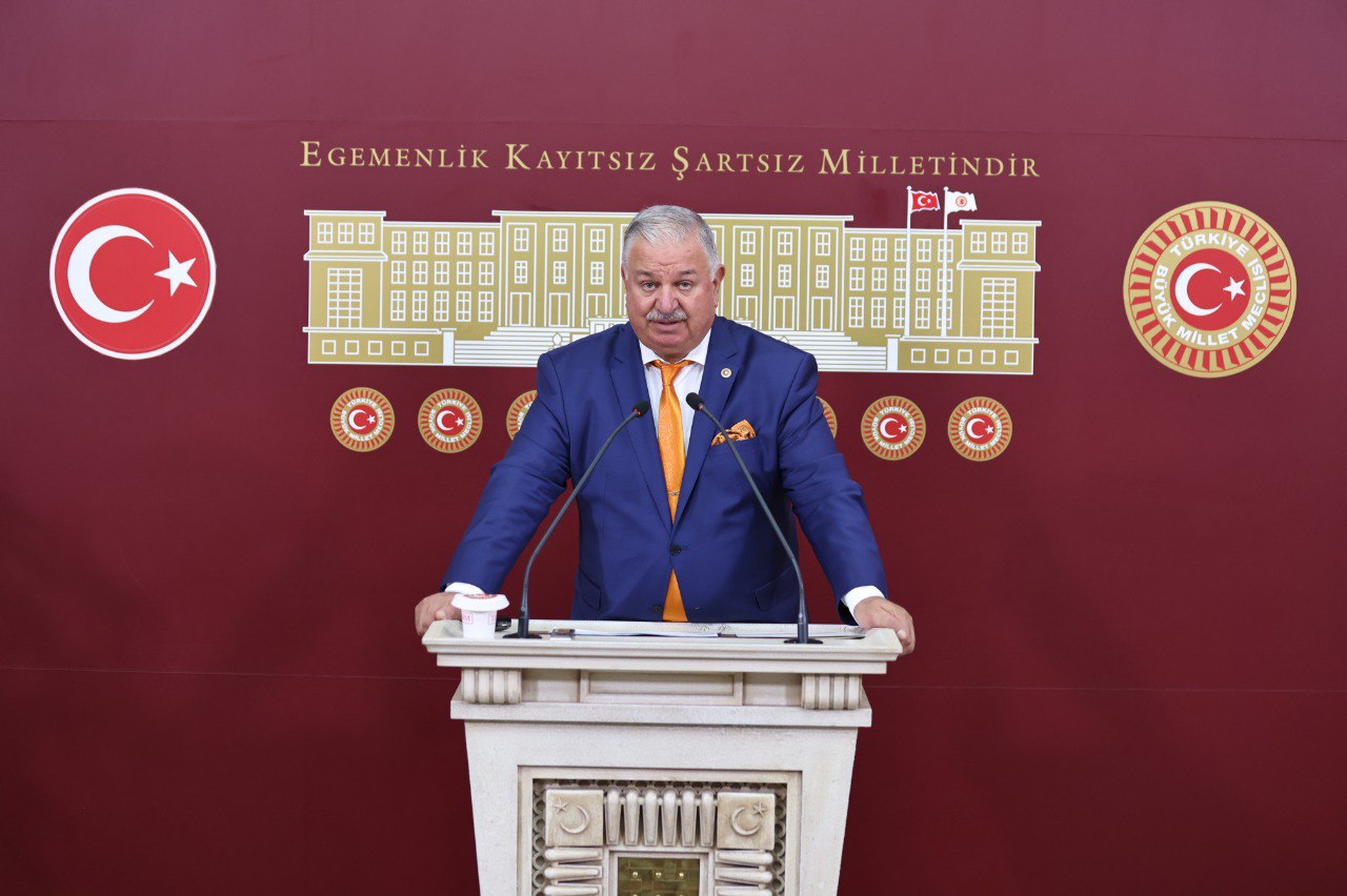 Yeniden Refah Partili Bekin: "Çiftçilerin emeğinin karşılığını verin"