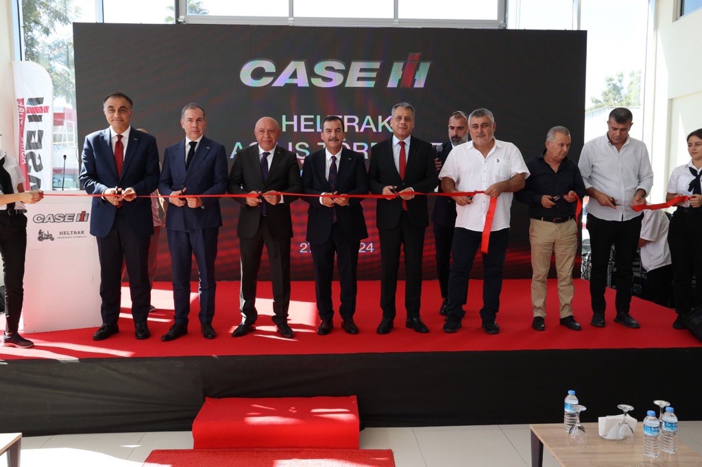 TürkTraktör Antalya'da 2 plaza daha açtı