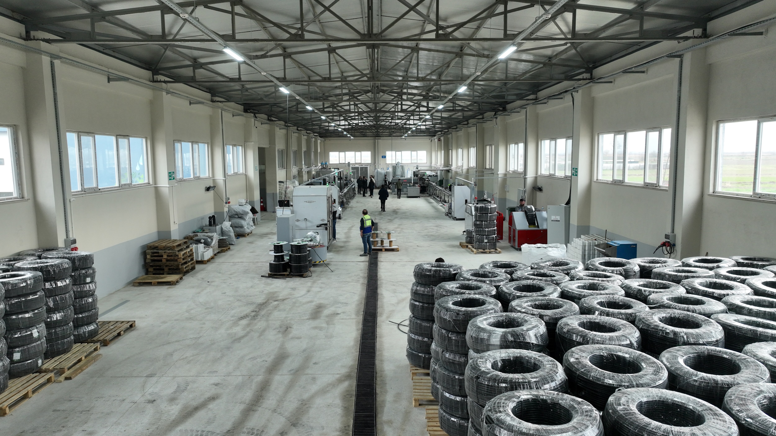 Parklardan toplanan plastik atıklar çiftçiler için sulama borusuna dönüşecek