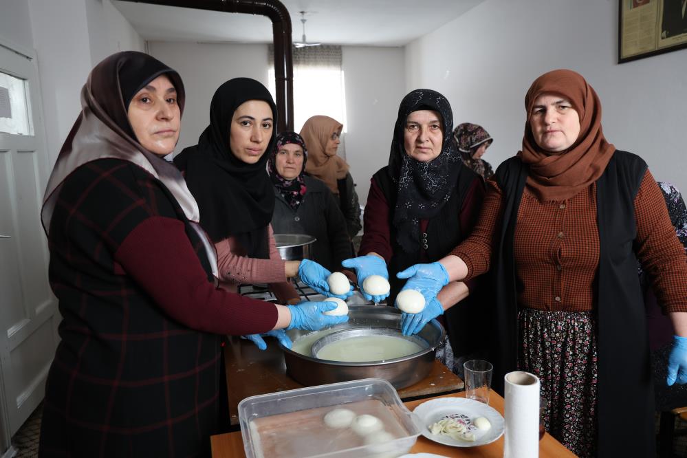 Sivas'ta kadınlar, Mozzarella ve Mascarpone gibi 26 çeşit peynirin yapımını öğrendi