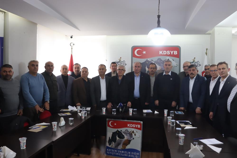 Damızlık sığır yetiştiricileri: Çiğ sütte 17,15 lira üreticinin eline geçerse yangın biraz hafifler