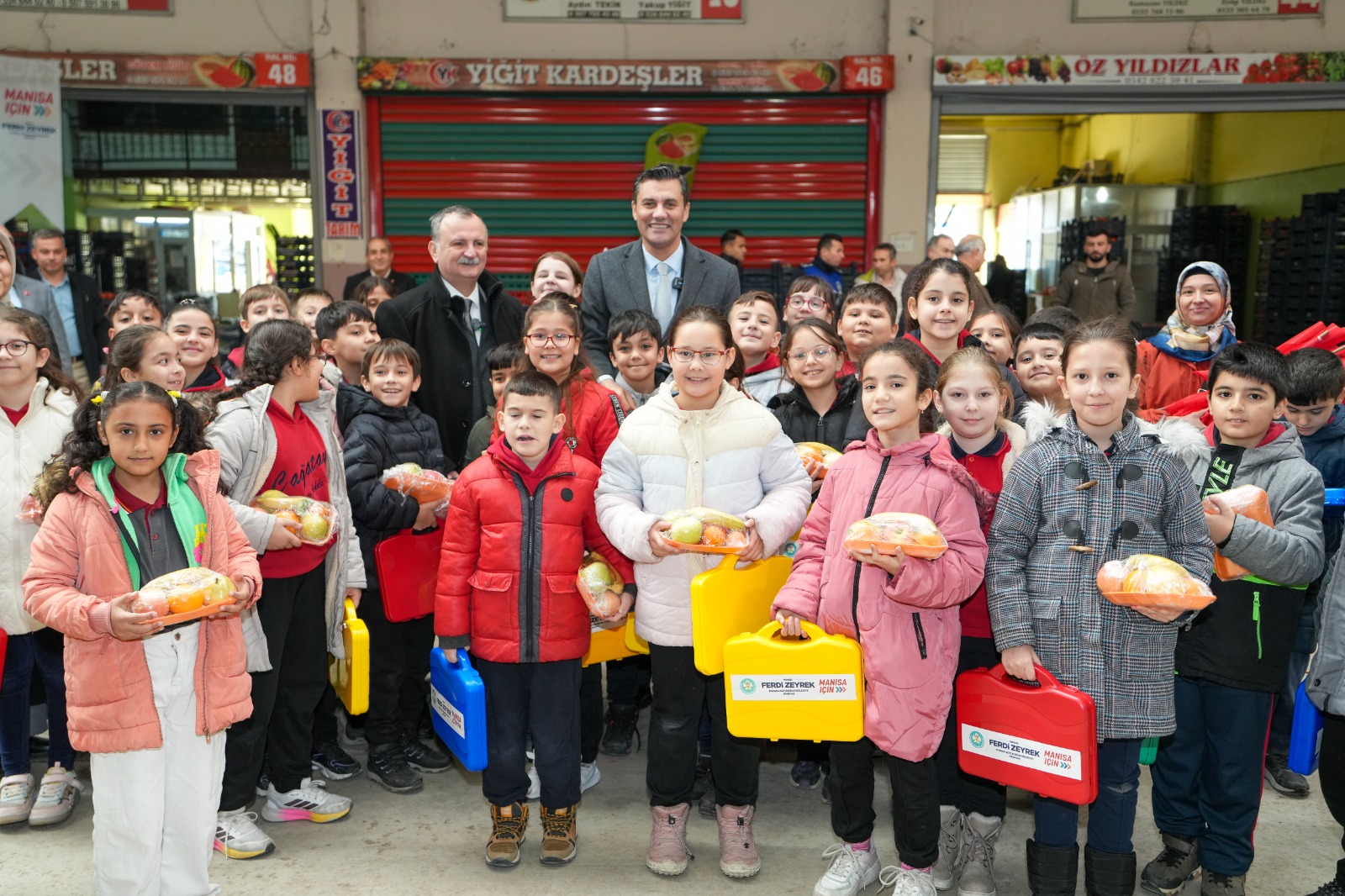 Manisa Büyükşehir Belediye Başkanı Zeyrek, yerli üretime vurgu yaptı
