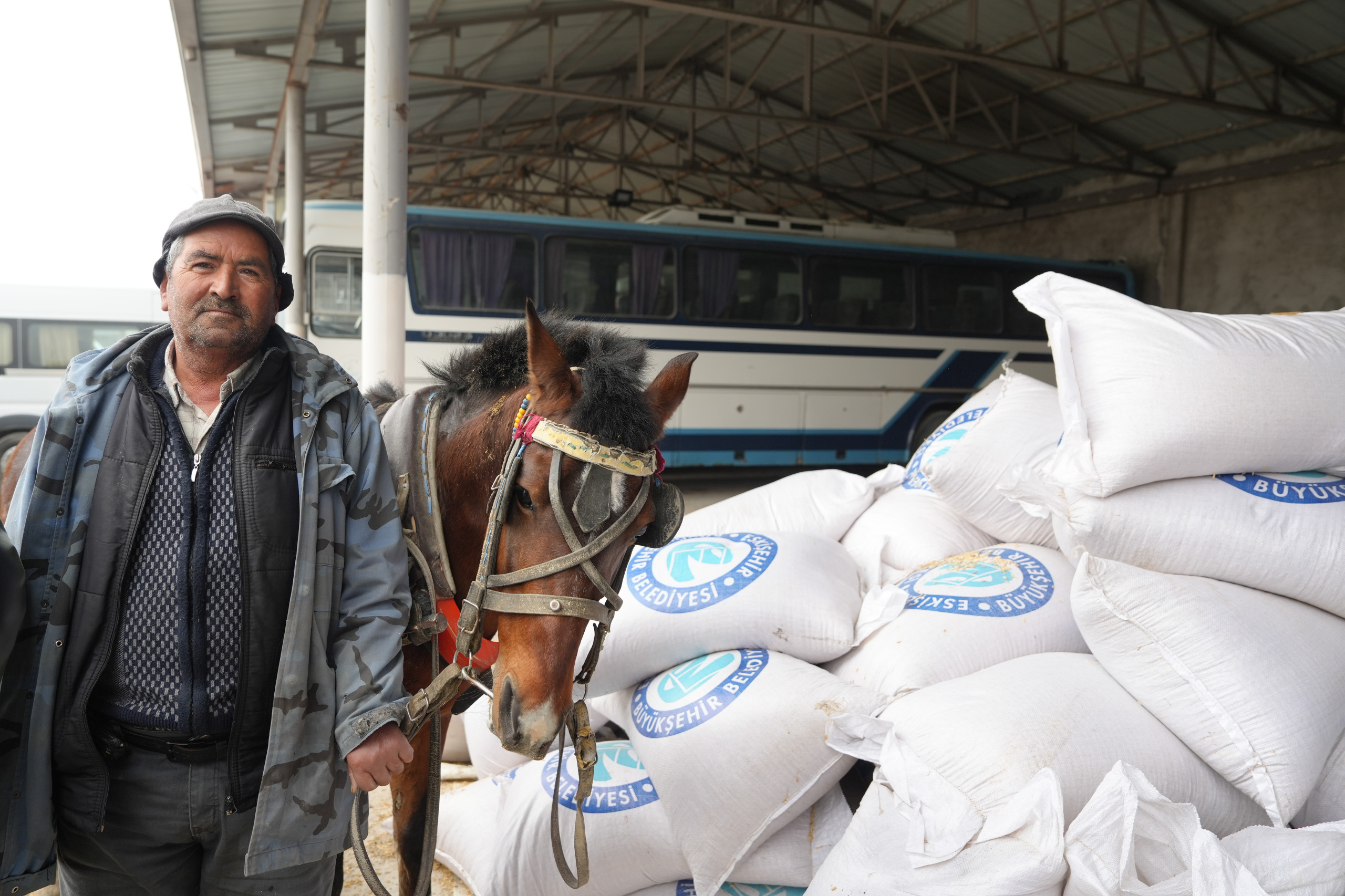 Eskişehir'de üreticilere yem desteği