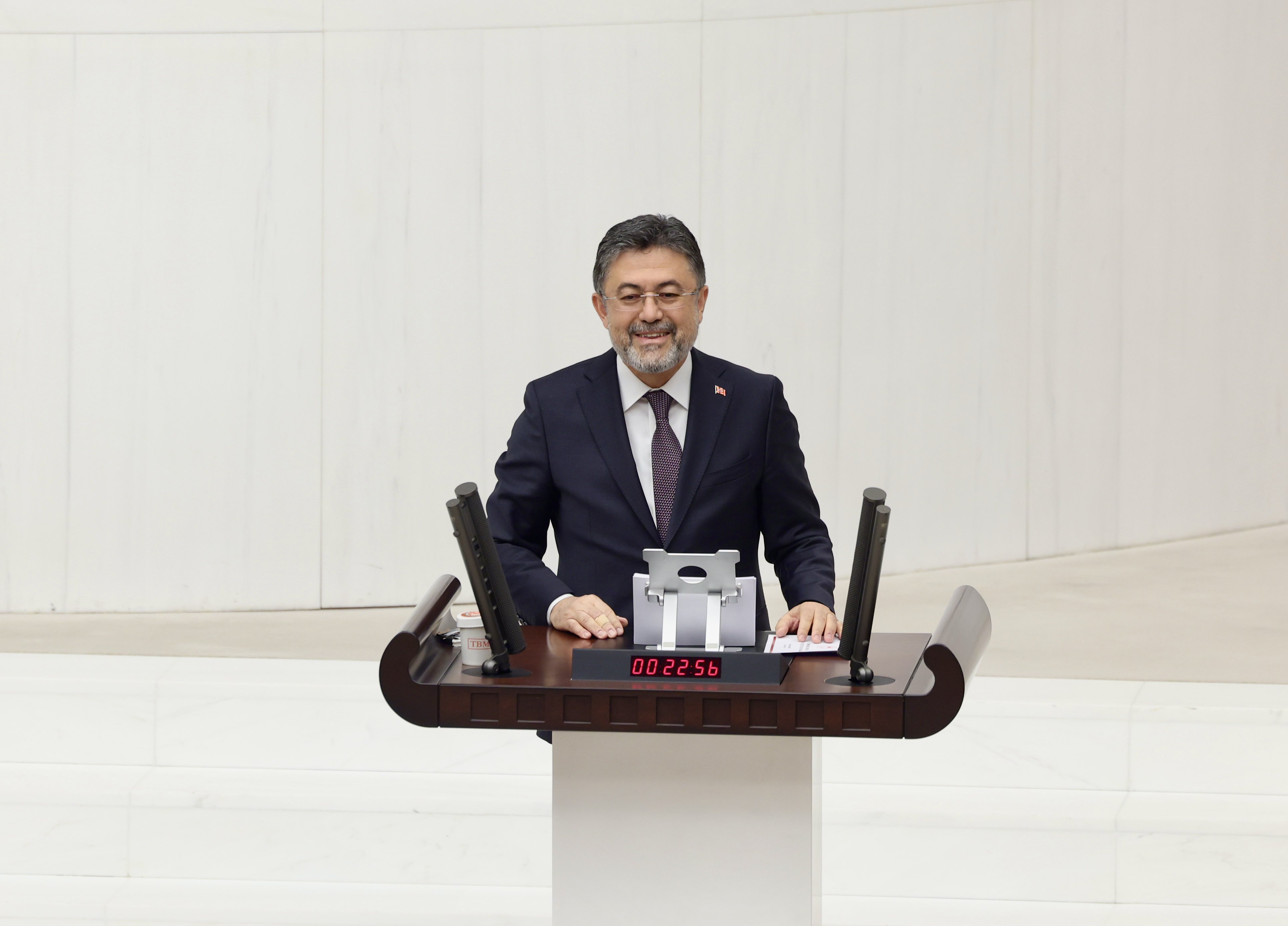 Bakan Yumaklı: "Mazot maliyetinin yüzde 50'sini, gübrenin yüzde 25'ini destek olarak vereceğiz"