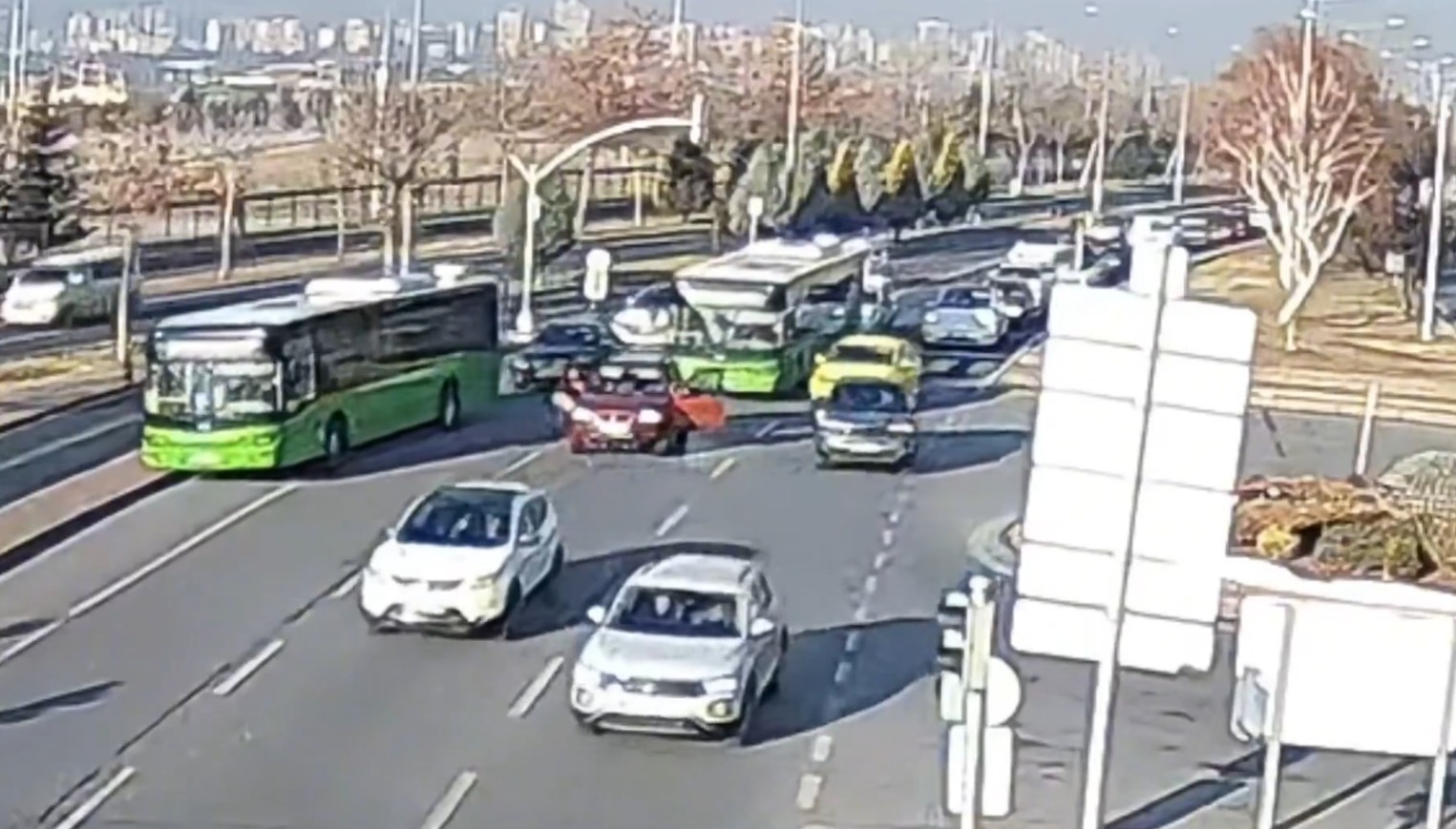 Kayseri'de otobüs şoförü Heimlich manevrasıyla hayat kurtardı