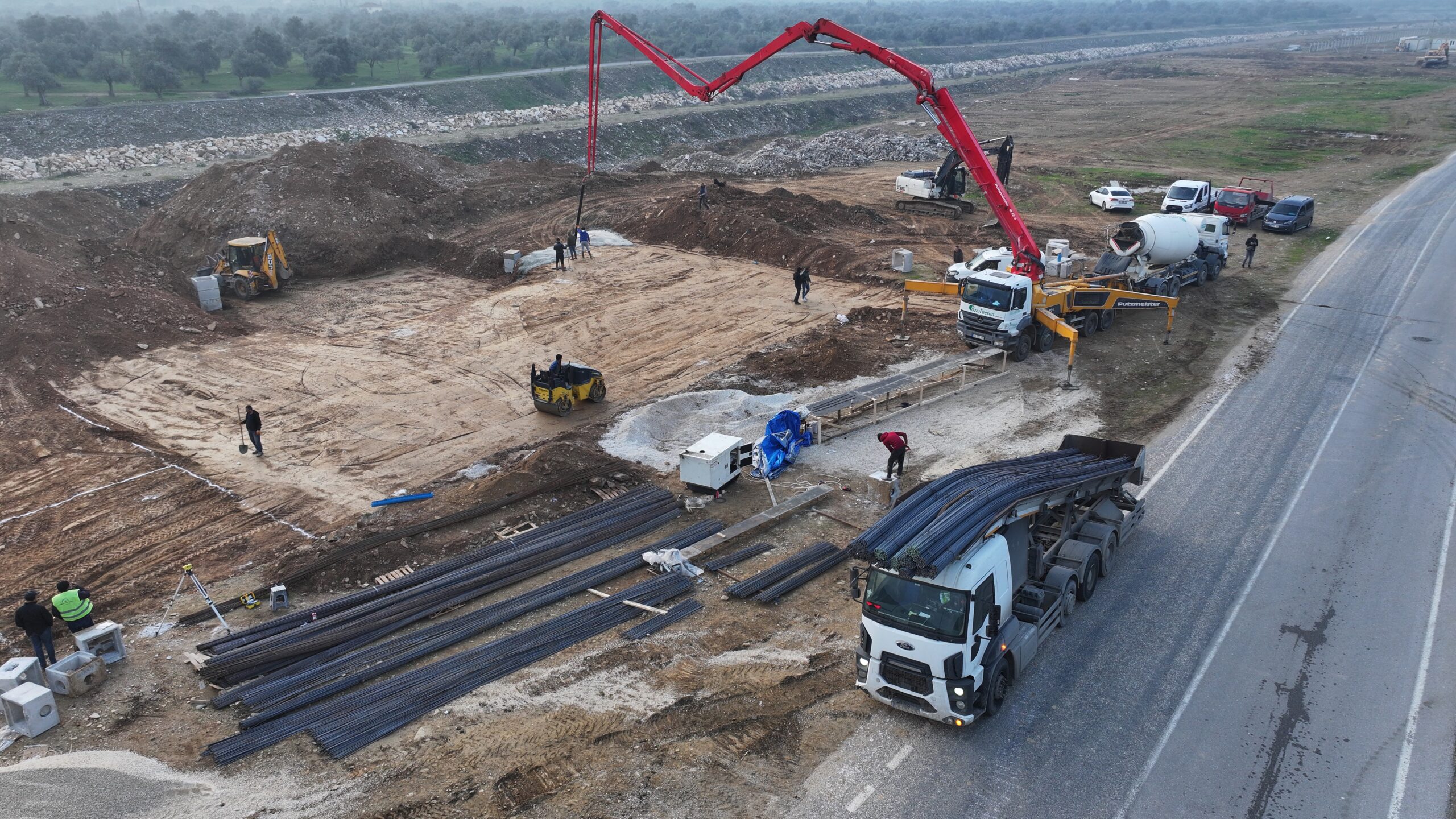 İzmir'de 3 milyar liralık sera organize tarım bölgesi yatırımı sürüyor