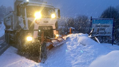 Bursa'da kardan kapanan 143 mahalle yolu açıldı