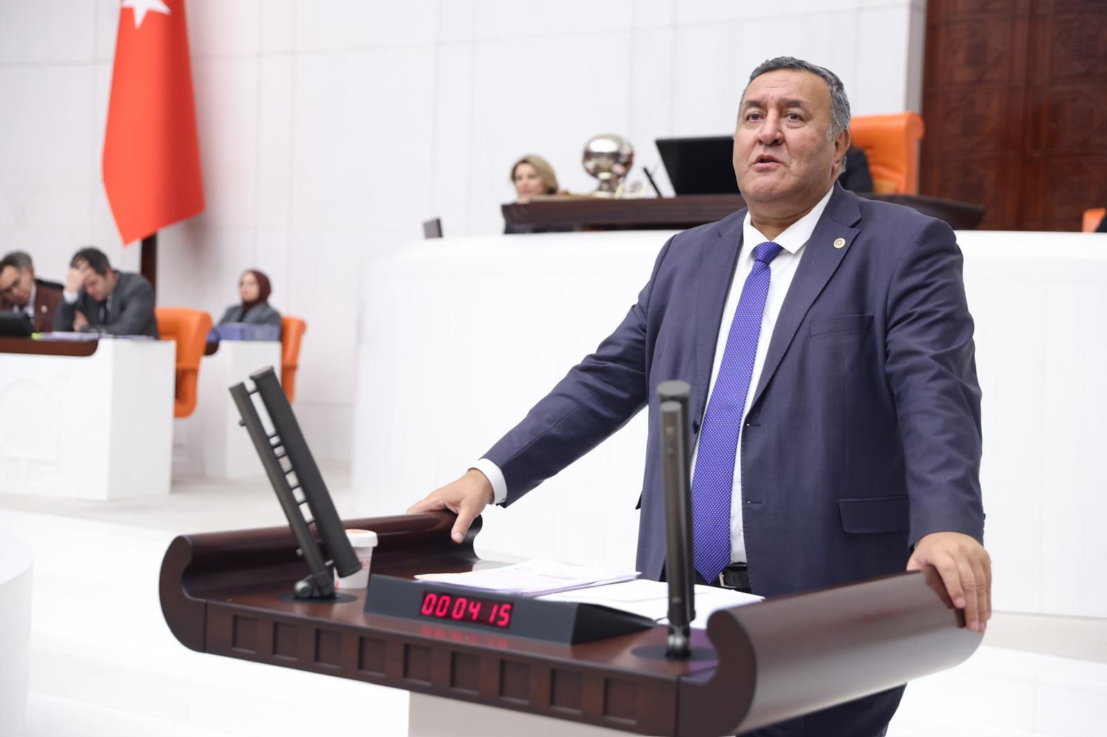 CHP'li Gürer: "Tarımda takibe alınan krediler yüzde 72 artışla 3,6 milyar liraya çıktı"