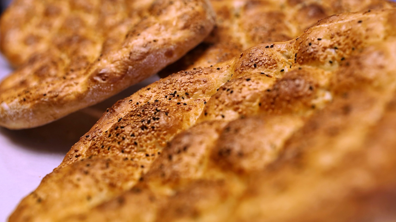 Bursa'da 450 gram BESAŞ ramazan pidesi 20 liradan satılacak