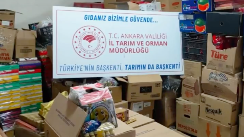 17 bin kilogram kurtlanmış, güvelenmiş çikolata ele geçirildi