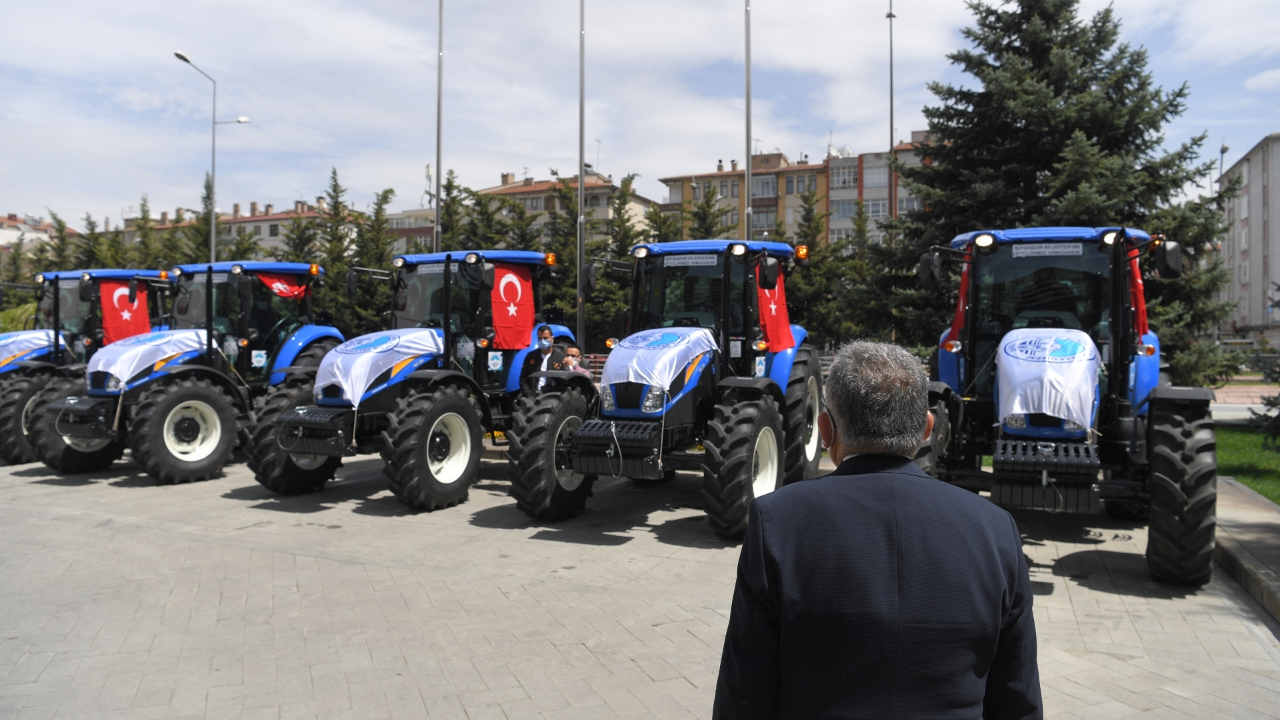 Kayseri Büyükşehir tarıma 800 milyon liralık destek verdi