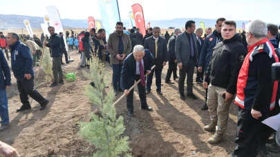 Kayseri Büyükşehir bu yıl 100 fidan dikmeyi hedefliyor
