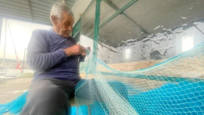 Marmara balıkçısı, kazancını müsilaj yüzünden patlayan ağların onarımına harcadı
