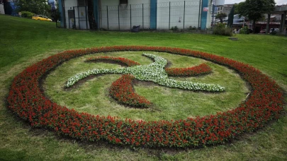 Bursa'nın park ve bahçeleri yaz aylarında daha renkli