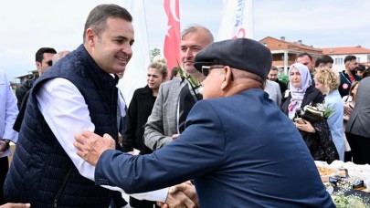 Balıkesir'de Başkan Ahmet Akın Kurban Bayramı'nı kutladı