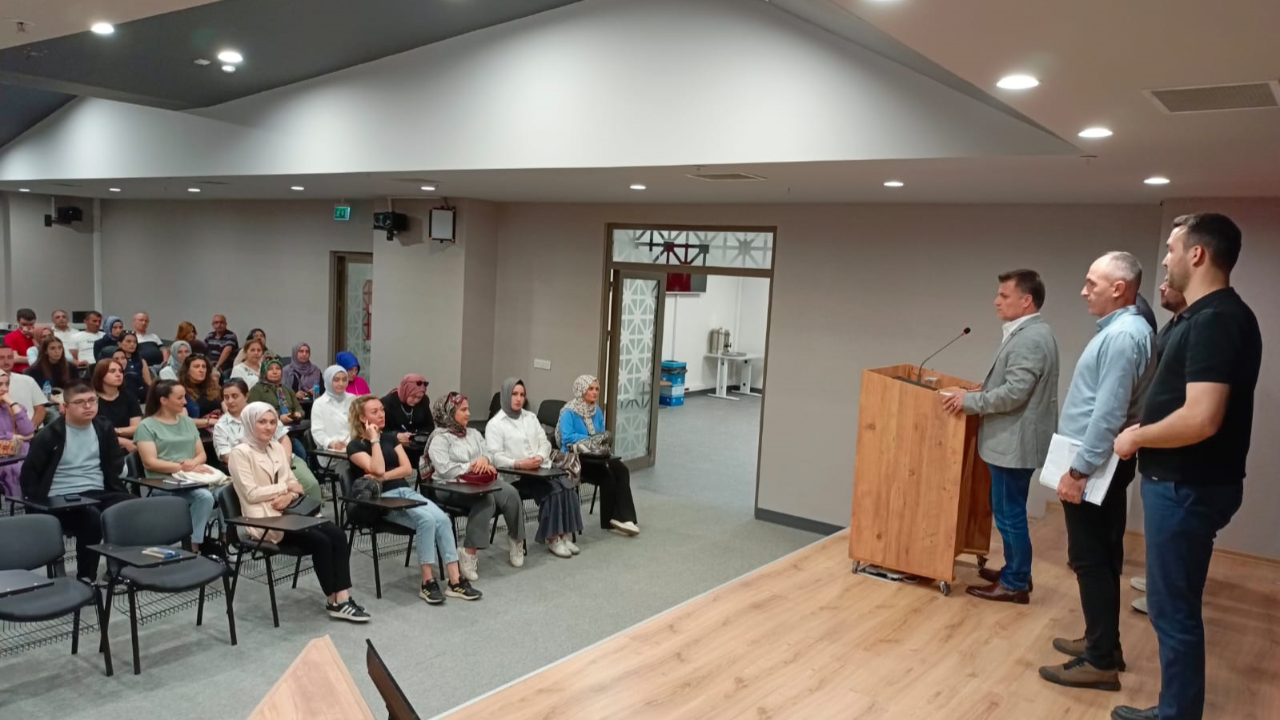 Bursa Büyükşehirden muhtarlıklara iletişim personeli desteği