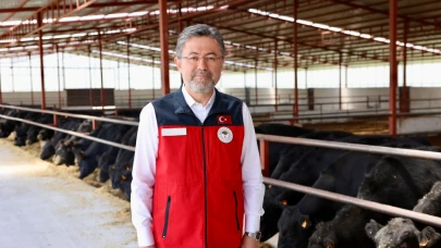 Bakan Yumaklı: "Kurbanda 3 milyon 330 bin hayvan kesildi"