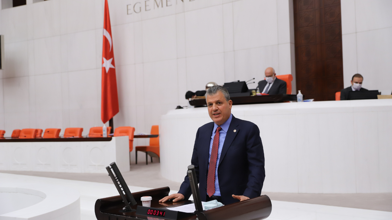 CHP'li Barut: "Yangınla mücadelede akşam arası olmaz"