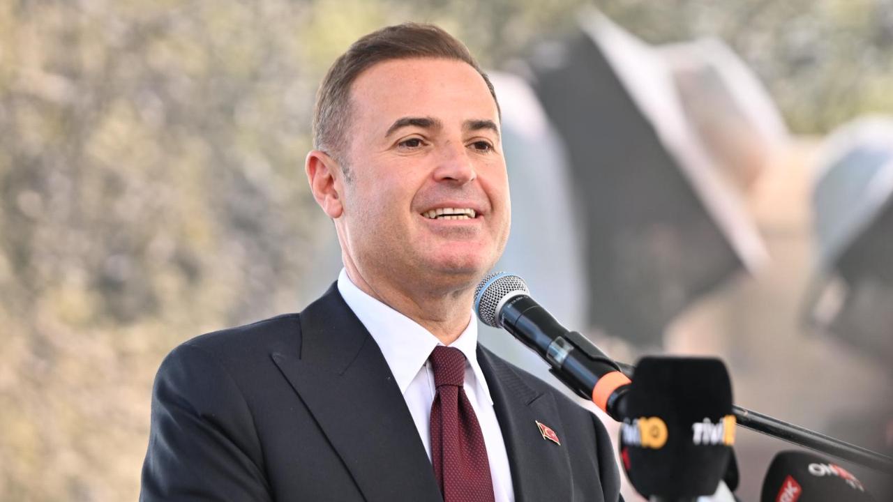 Balıkesir&#039;de sobayla ısınan dar gelirlilere yakacak yardımı