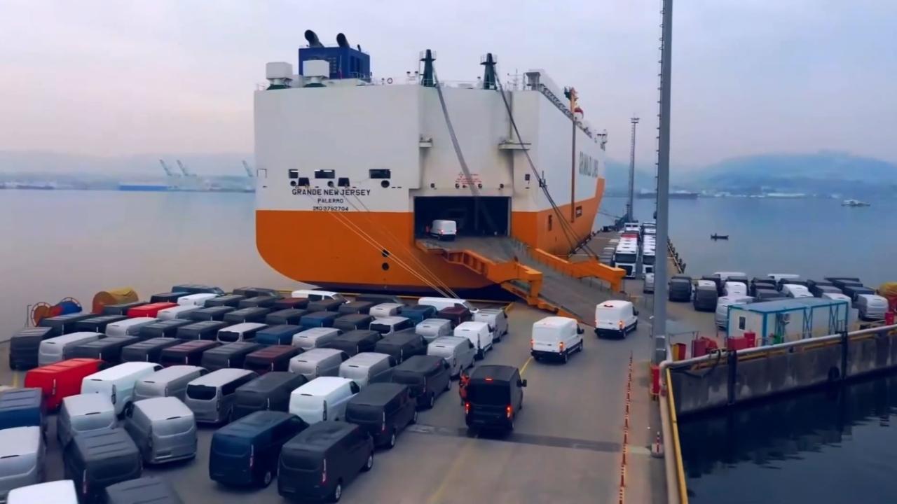 Otomotiv sektörü Almanya ve Fransa&#039;da gaza bastı