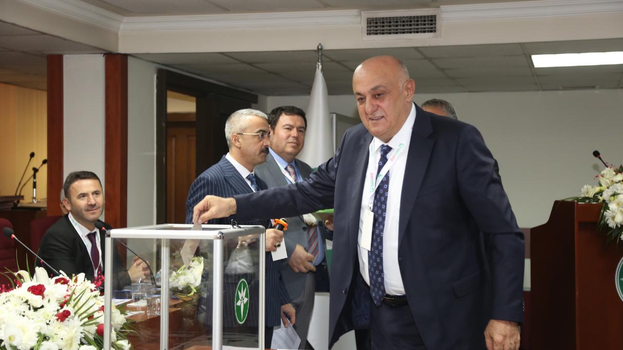 PANKOBİRLİK&#039;te Başkan Erkoyuncu güven tazeledi