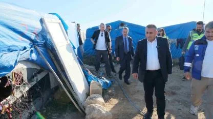 Adana'da mevsimlik tarım işçileri yalnız bırakılmadı