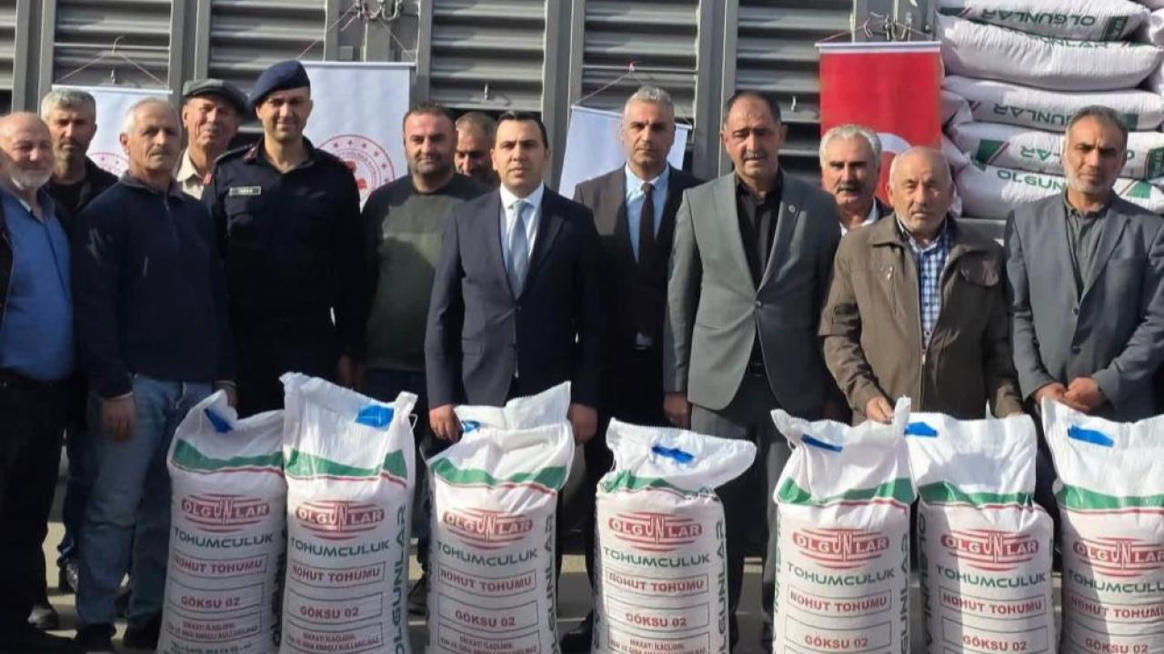 Adıyaman&#039;da 50 ton nohut tohumu dağıtıldı