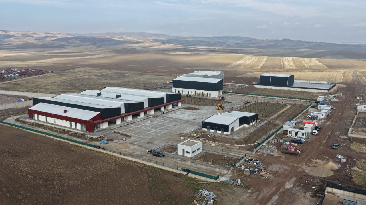 Çubuk&#039;ta çiftçiye katkı sağlayacak tesisin yapımı sürüyor