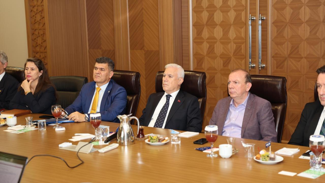 Mustafa Bozbey: &quot;Su tüketen sanayi tartışılmalı&quot;