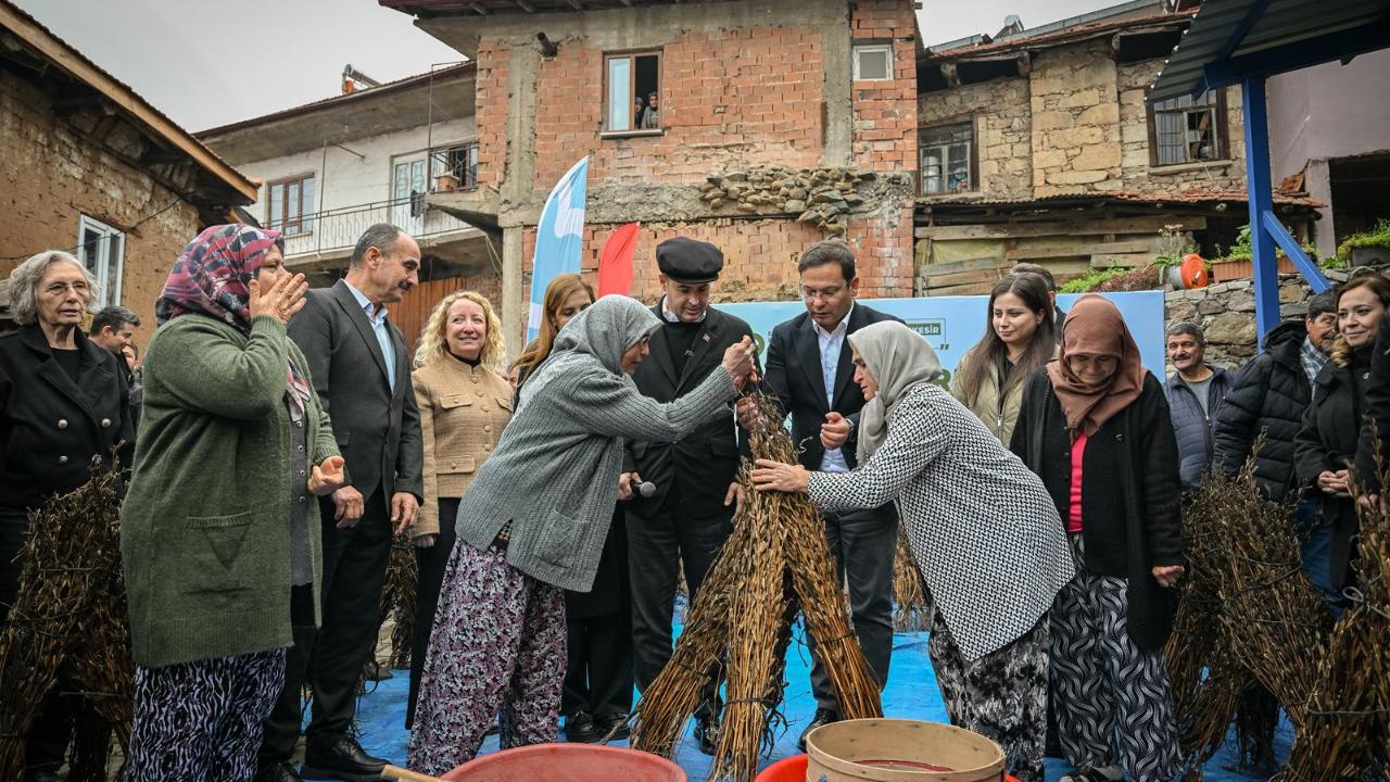 &quot;Devekuşu politikası&quot;ndan &quot;tilki arketipi&quot;ne; Balıkesir Belediyesi
