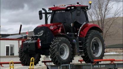 Güçlendirilmiş traktörünü Konya Tarım Fuarı'na hazırlıyor