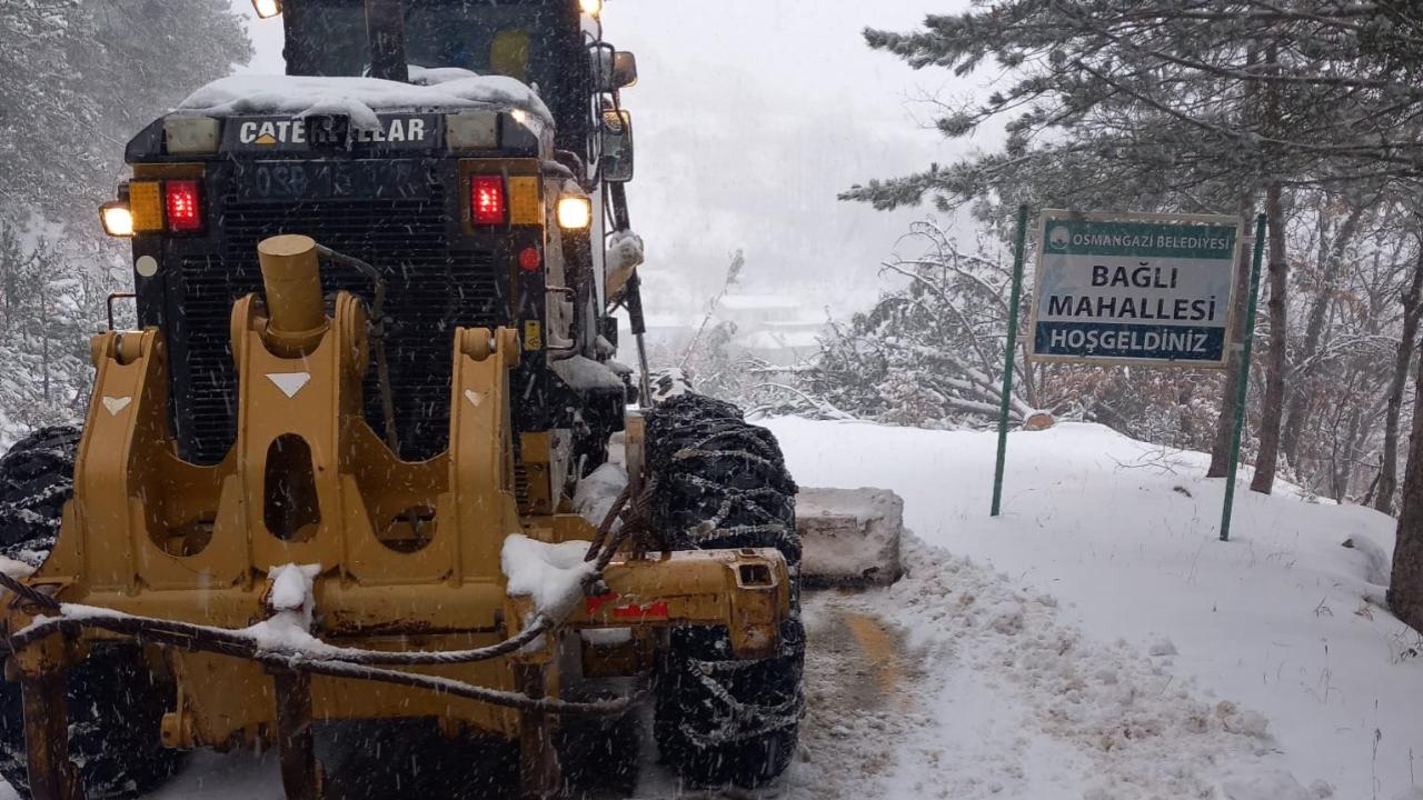 Osmangazi'de kar başladı ekipler harekete geçti