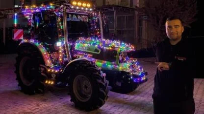 100 metre LED ışıkla donatılan traktör ilgi odağı oldu