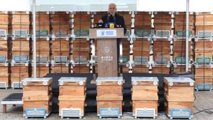 Bursa'da yangından etkilenen dağ yöresi arıcılarına destek