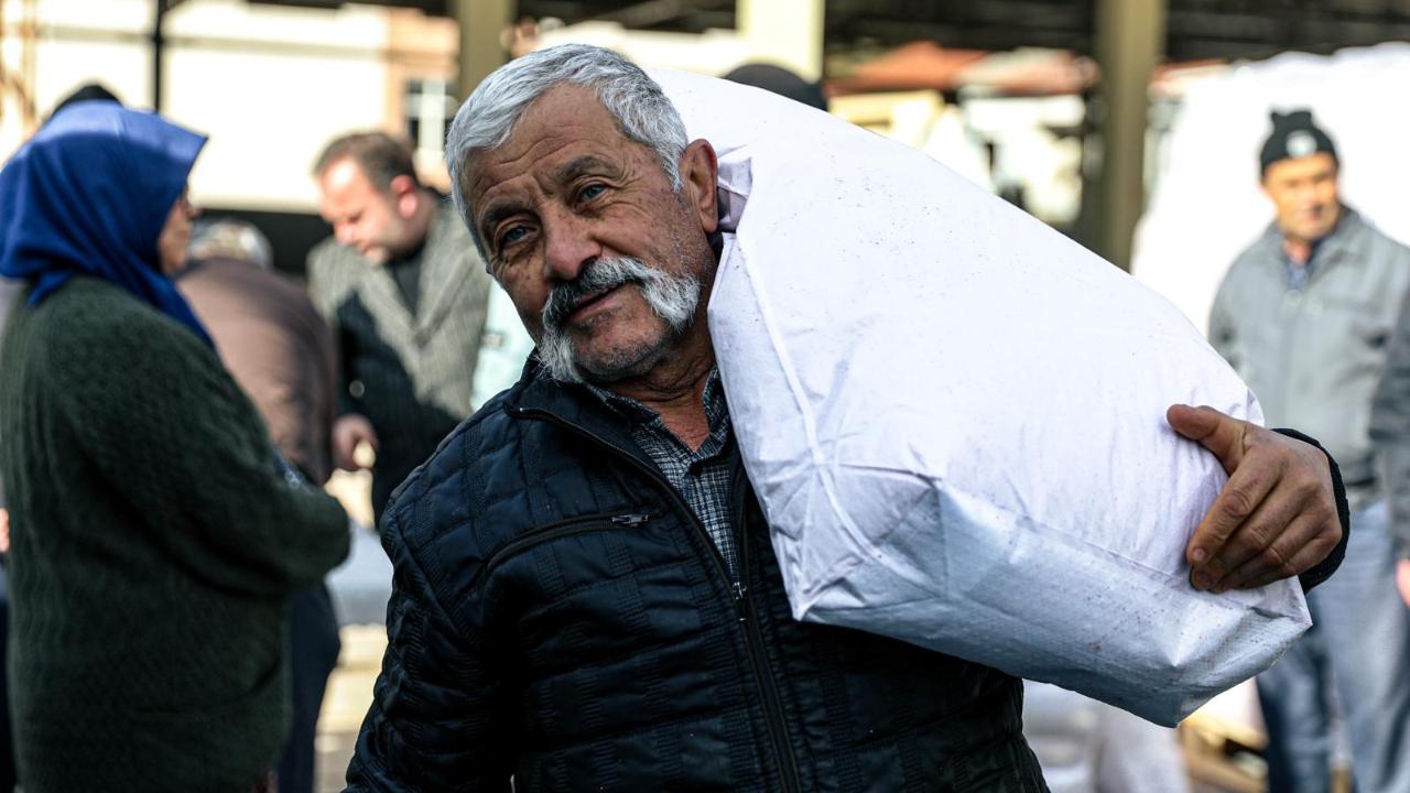 Bursa Büyükşehir'den 22 ton yulaf tohumu desteği