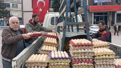 12 bin köy yumurtasını ücretsiz dağıttı