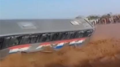 Afganistan ve Pakistan'ı sel vurdu, 47 kişi öldü