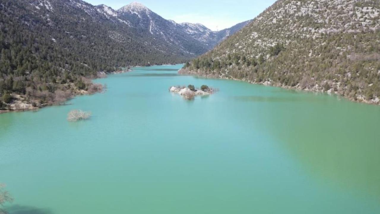 Antalya-Konya kara yolundaki su seviyesi 5 metreye ulaşıyor