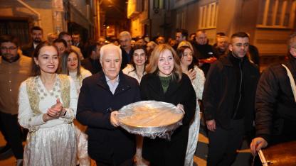 Bursa'da asırlık "Arnavut böreği ve tatlı toplama" geleneği