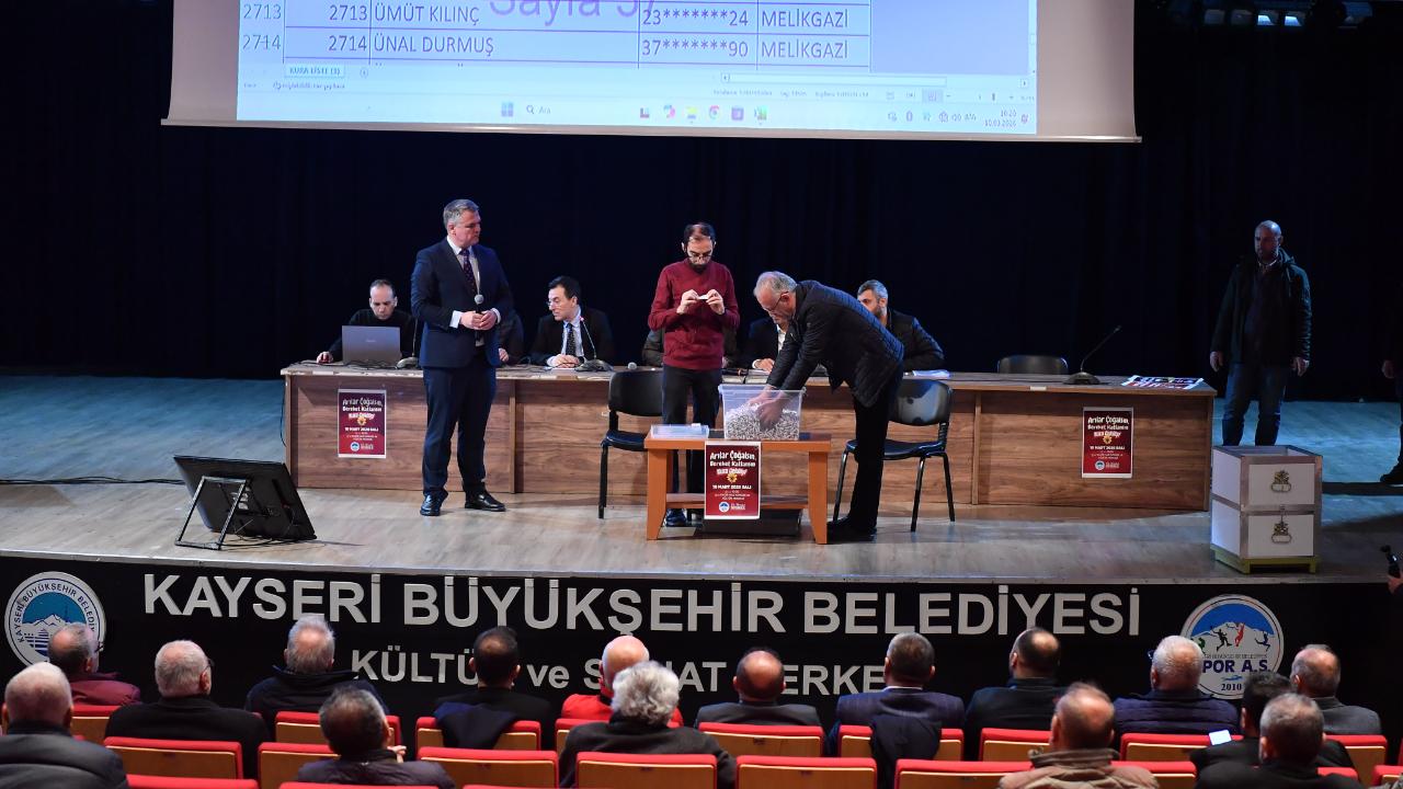 Kayseri'de "arı kurası" heyecanı yaşandı