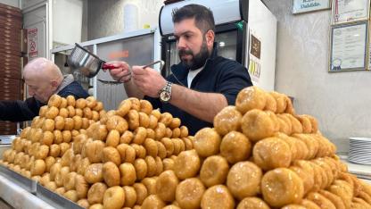 "Meraklı baklavacı"nın 66 yıllık sırrı: Ramazan helvası