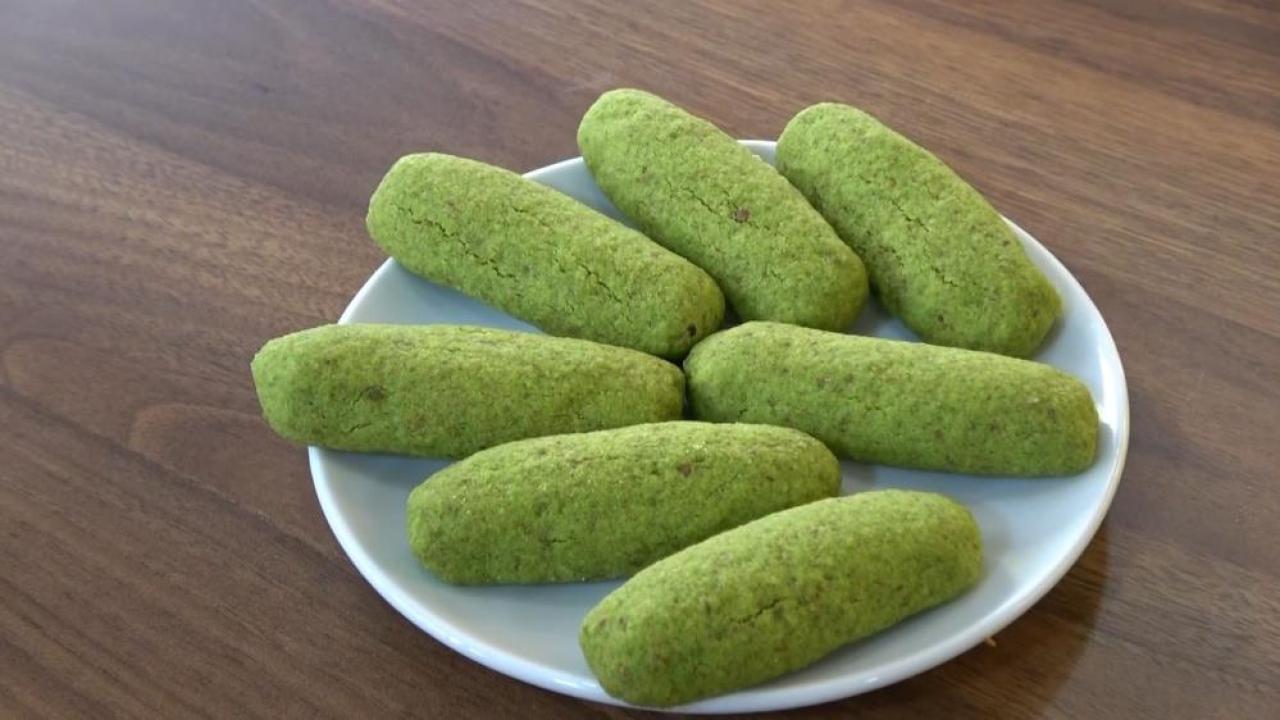 Tescilli Antep fıstıklı kurabiyede bayram telaşı