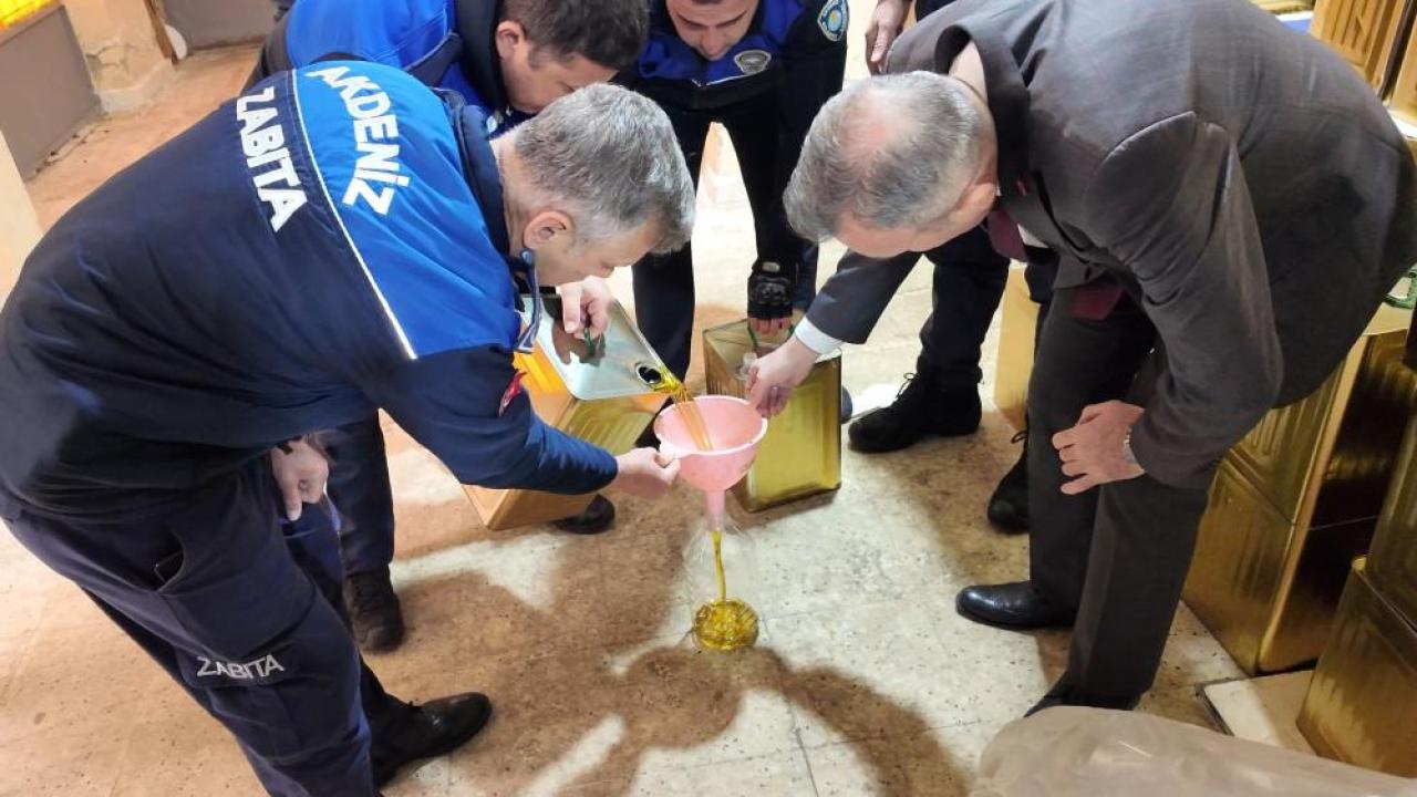 "Zeytinyağı" diye satılacaktı içinde riskli maddeler bulundu