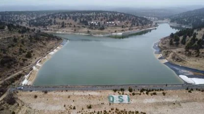 4 bin dekarı sulaması gerekiyor ama "sızıntı" var ve bitiyor