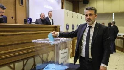 Bursa Büyükşehir’de Başkanvekilliğine Şahin Biba seçildi