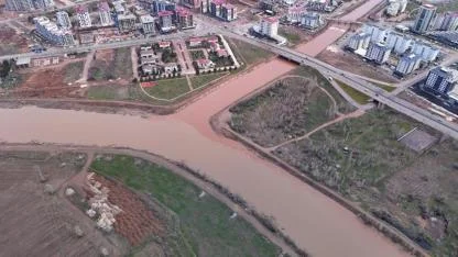 Kızılırmak, Fadlum Çayı'nın getirdiği sularla "Kızıl" oldu