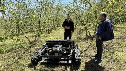 Bahçe otu sorununu 450 bin liraya ithal ettiği robotla çözdü