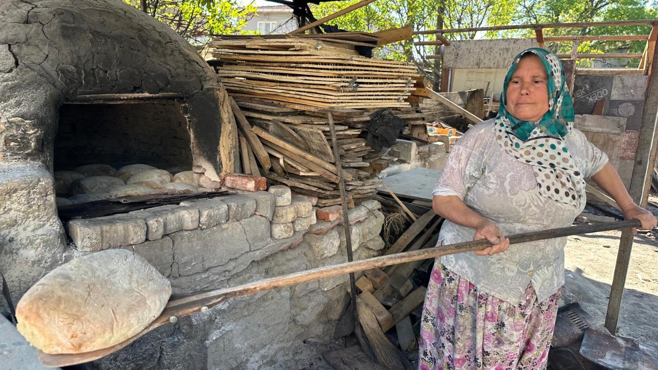 Ekşi maya köy ekmeğiyle büyük fırınlara meydan okuyor